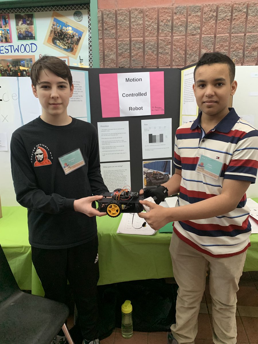cynthia_shelley's tweet image. Science Fair magnificence @WWhighschool - First junior high science fair! #IncredibleWork #TripleASchool @fmpsd @RMWoodBuffalo
