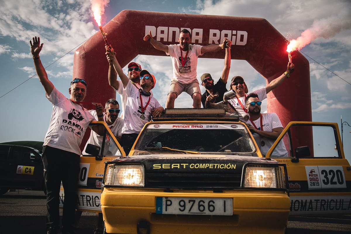 2019Raid's tweet image. @pandaraid2019 #pandaraid en Marrakech! Que aventura!
@tuSEAT @grupohercos  @Glasurit_com @unomatricula  #droguerianorte #realizasteel #kronosbike #dronesteel #roser #carnicerialarobleda #fbarcenapintutadecorativa #eduardoreformasyalbañileria @SATJUAN @Ralarsa_ES torrelavega