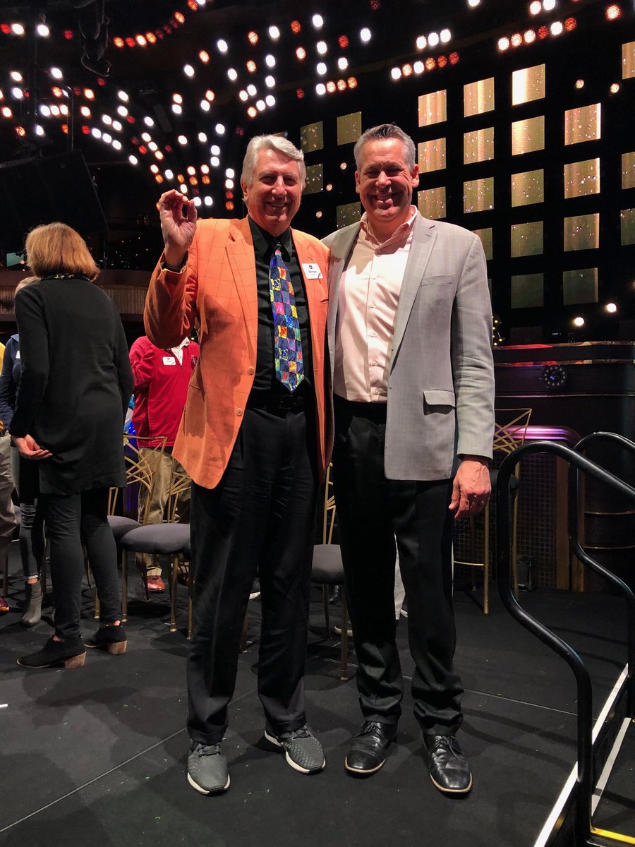 Tremendous to see Beaver Legend and Olympian,Dick Fosbury, inducted into the @PAC12 Hall of Honor tonight in Las Vegas! We are so proud of you Dick!⁦⁦⁦⁦<a href="/Pac12Network/">Pac-12 Network</a>⁩ ⁦<a href="/oregonstatealum/">Oregon State Foundation & Alumni Association</a>⁩ <a href="/BeaverAthletics/">The Beavs</a>⁩ ⁦<a href="/OurBeaverNation/">Our Beaver Nation</a>⁩ ⁦⁦⁦