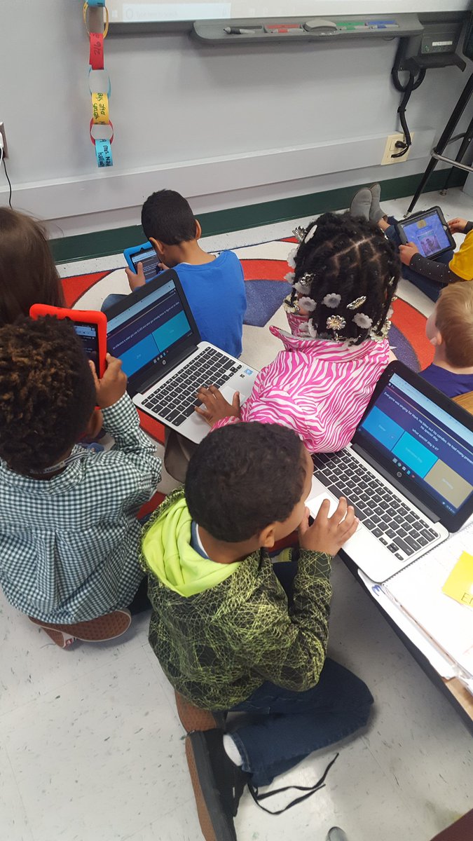 MrsHawksHeroes's tweet photo. More inferring activities from last week included Mystery Bags and @quizizz . @MooreMagnetES @adamdovico @wsfcs #allwedoislearnlearnlearn https://t.co/6nvhcVE7NJ