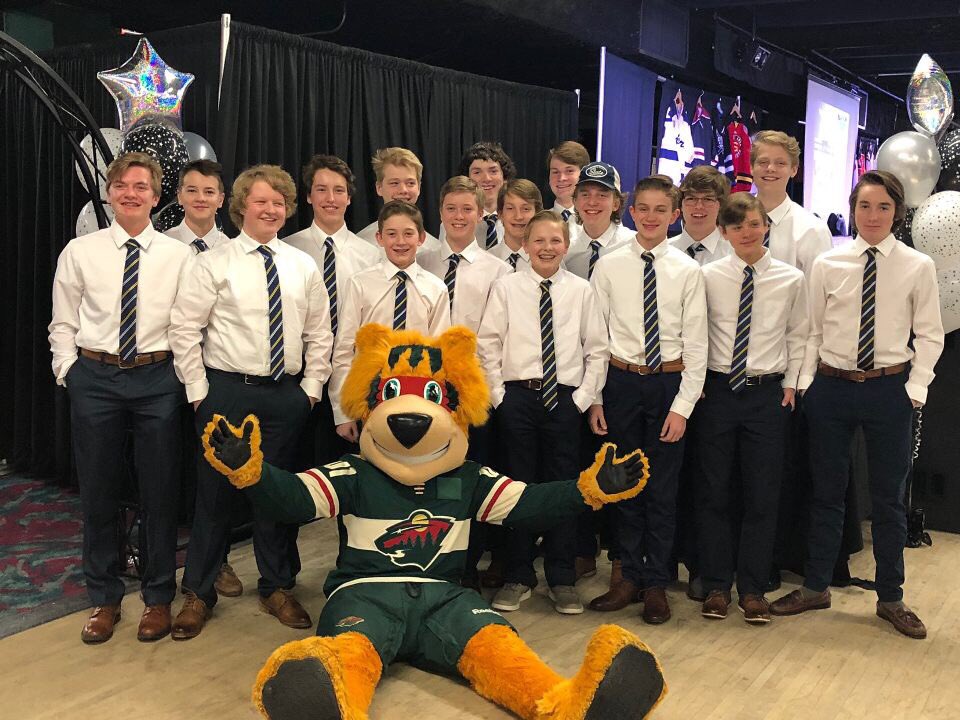 PLLakersBB1's tweet photo. Look at these dapper Prior Lake hockey players and awesome moms at the State Tournament Banquet. Looking good!!
@YouthHockeyHub 
@MinnHockey @LetsPlay_Hockey https://t.co/giqinYbum1