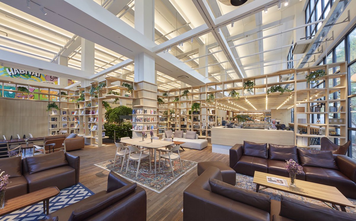 lightcollab's tweet image. Light Collab is excited to share that one of our projects, Habitat by Honestbee been shortlisted for best Retail projects of the year in the prestigious @LDAwards - #lighting #designer #Singapore @tohyahli