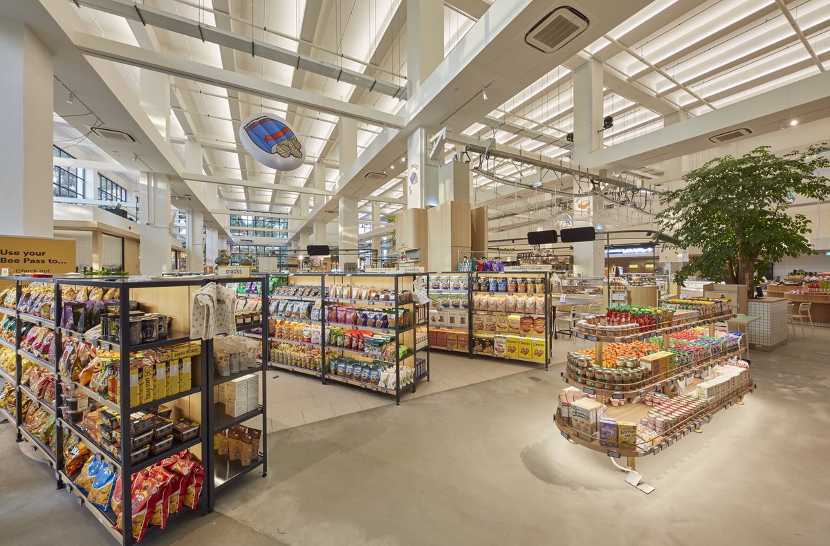 lightcollab's tweet image. Light Collab is excited to share that one of our projects, Habitat by Honestbee been shortlisted for best Retail projects of the year in the prestigious @LDAwards - #lighting #designer #Singapore @tohyahli