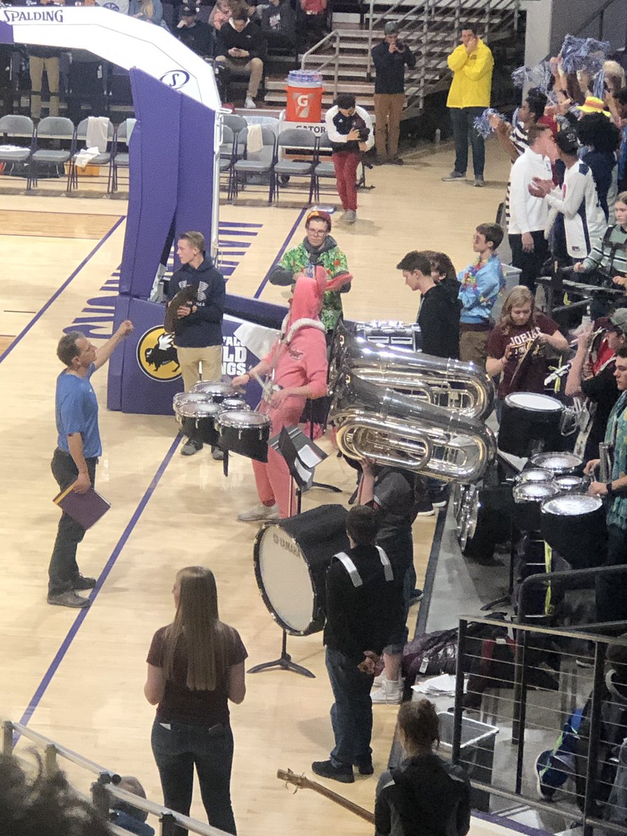 I love the joint Saints/Hubmen pepband! <a href="/JeffVizenor1/">Jeff Vizenor</a> But we're the ones with the giant pink bunny! Go Saints!