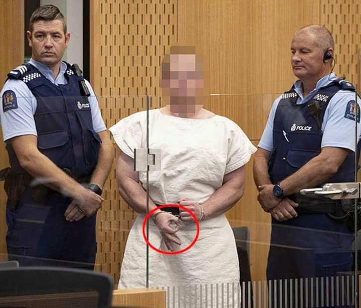 OussamaJanati1's tweet photo. الحركة تعني (white power) سيادة البيض ..
 وهي أيديولوجية سياسية، فكر عنصري مبنى على الإعتقاد بأن الأفراد ذو العِرق والأصل الأبيض هم أسياد على كل البشر من الأعراق الأخرى، تتواجد هذه المنظمات في الدول ذات الأغلبية البيضاء في أوروبا، أمريكا الشمالية، أستراليا، أمريكا اللاتينية https://t.co/6J60DilKn6