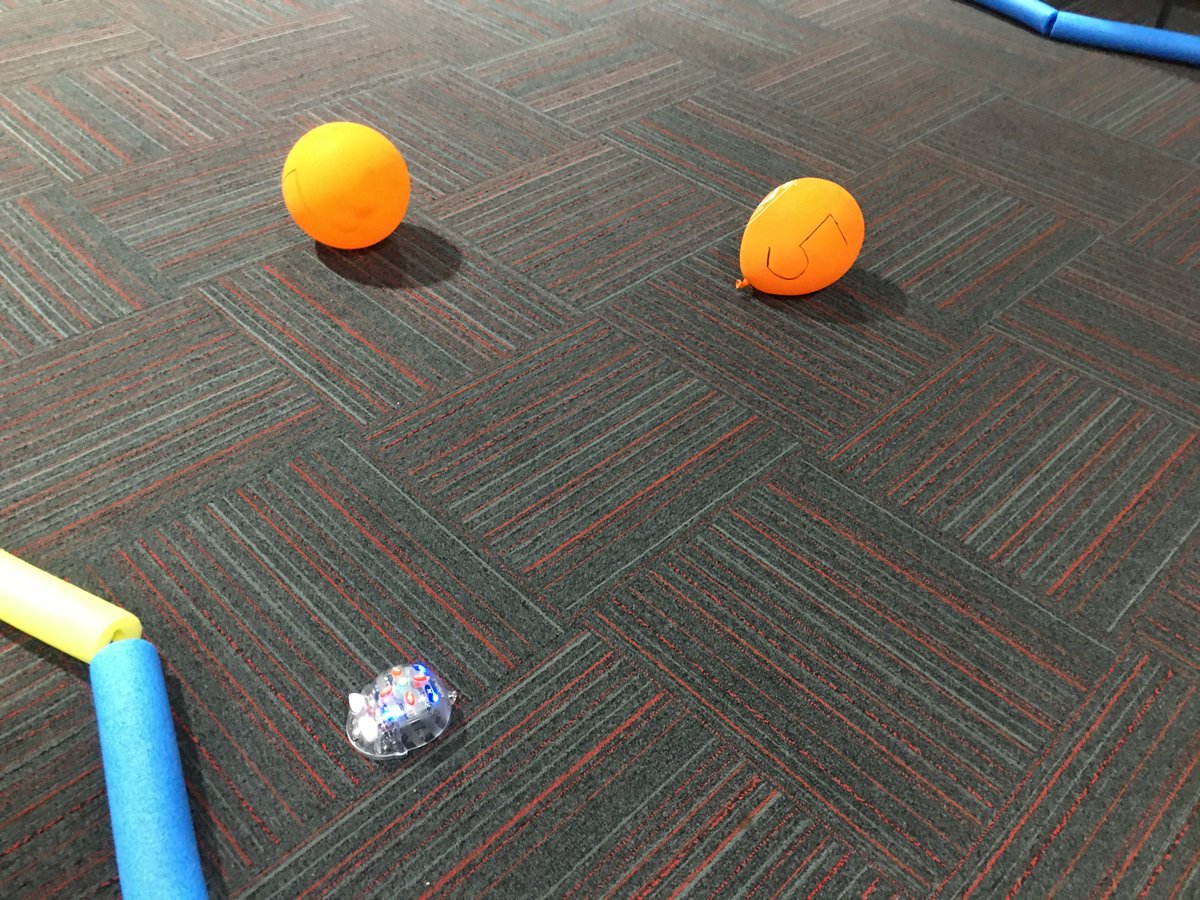 CoderBendigo's tweet image. Week 2 and more activities full speed ahead. #coderdojo