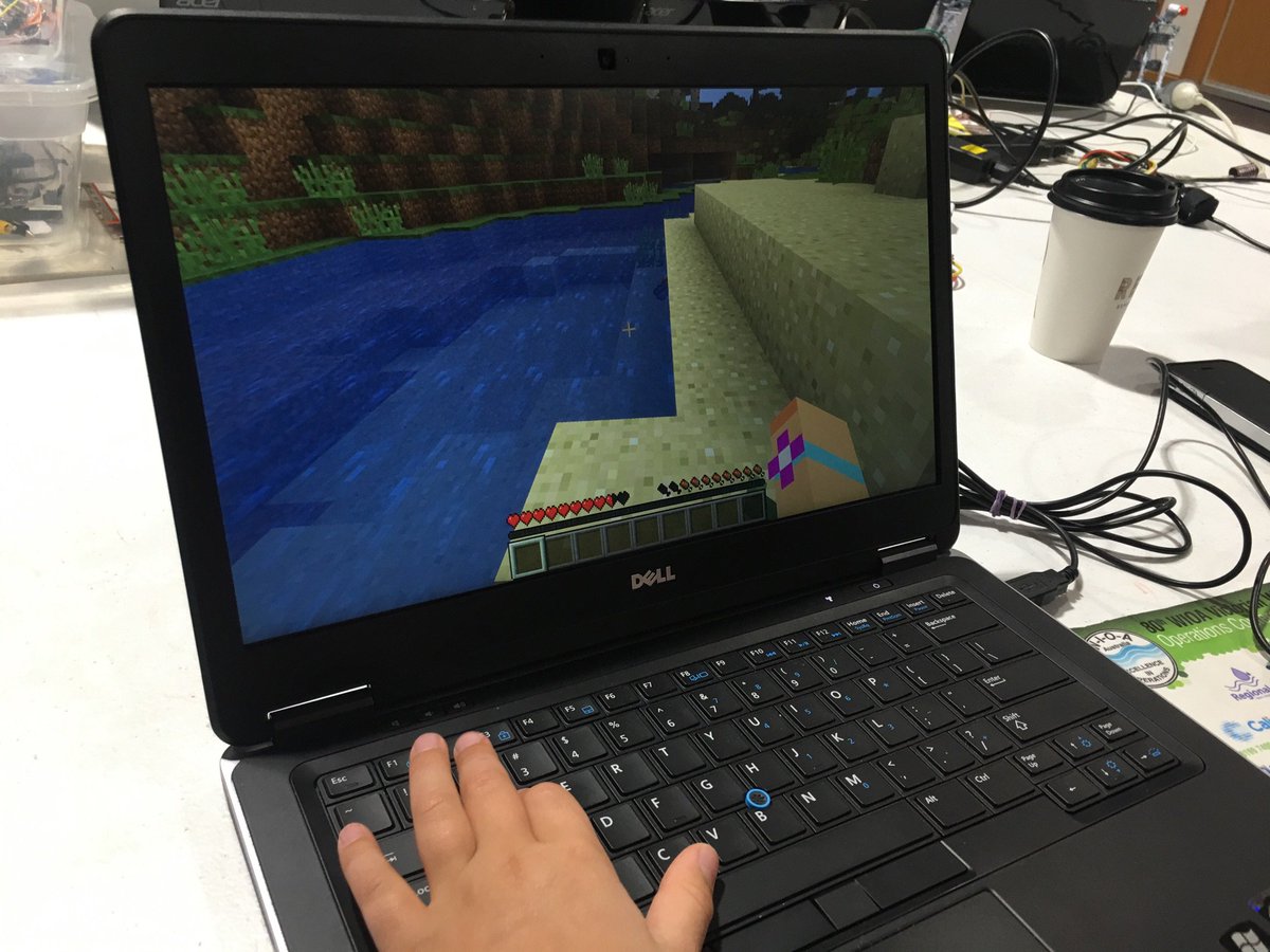 CoderBendigo's tweet image. Week 2 and more activities full speed ahead. #coderdojo