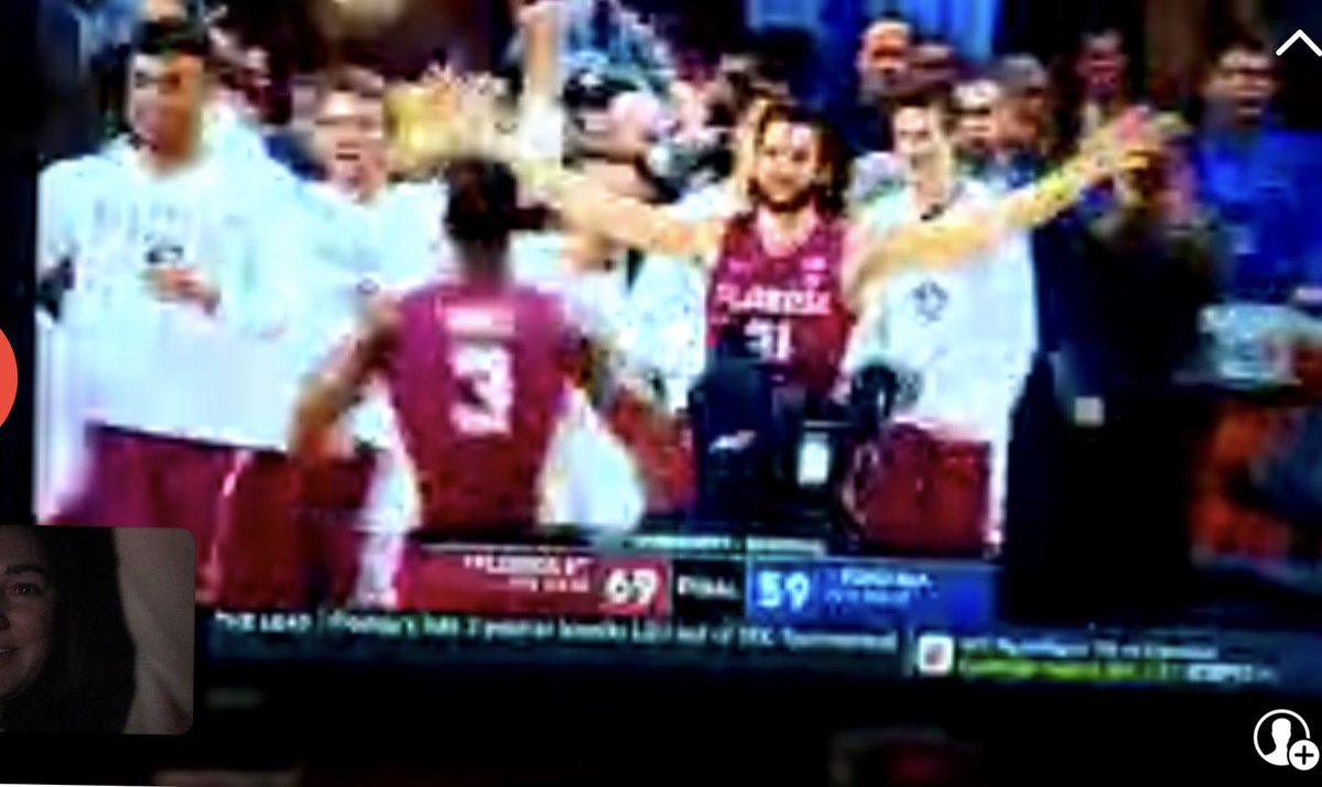 JayCae25's tweet photo. FaceTiming with my family to watch @FSUHoops at 4:00AM #totallyworthit #FAMILY #NoleFam @accmbb #deploymentblues #STATEment #Didsomething https://t.co/jrfGxrLF1h