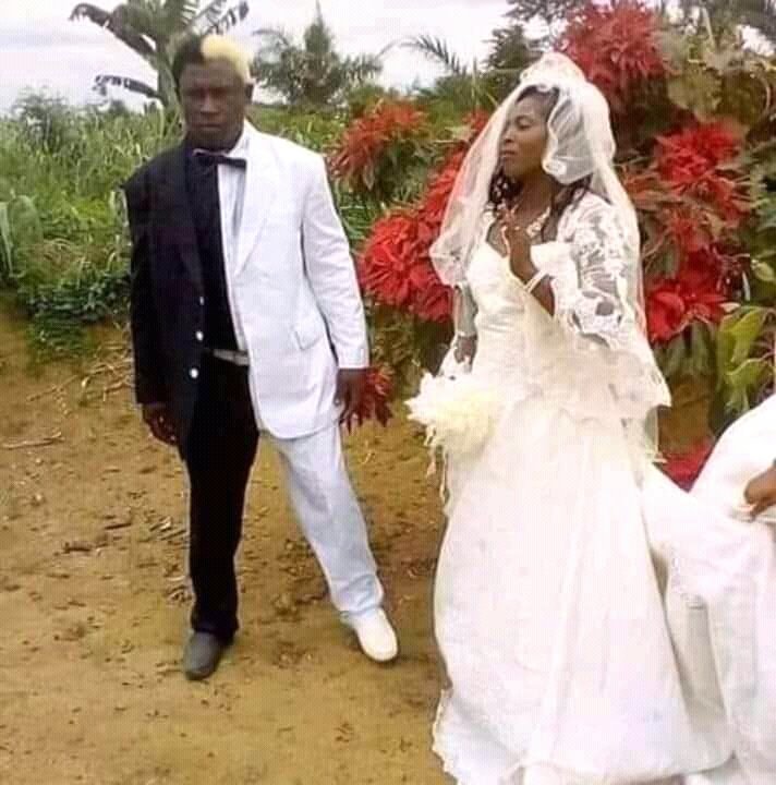 sugarwezy's tweet photo. @_valkiing Me I go lye down propose to my wife  wetin concern me https://t.co/nHyeINyAwN
