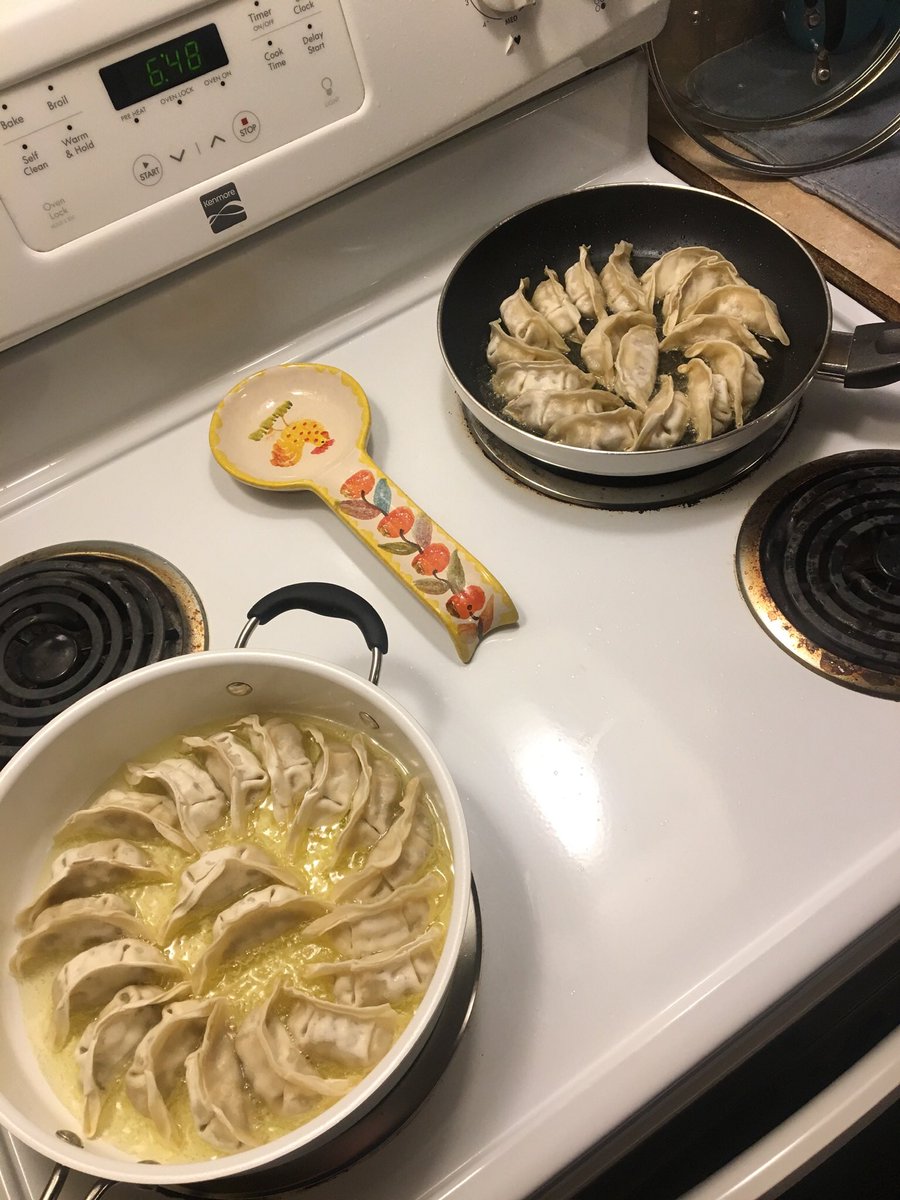 Foley_Feeds's tweet photo. Gyoza kind of night 🥟🥟🥟 https://t.co/RSf50GbNNo