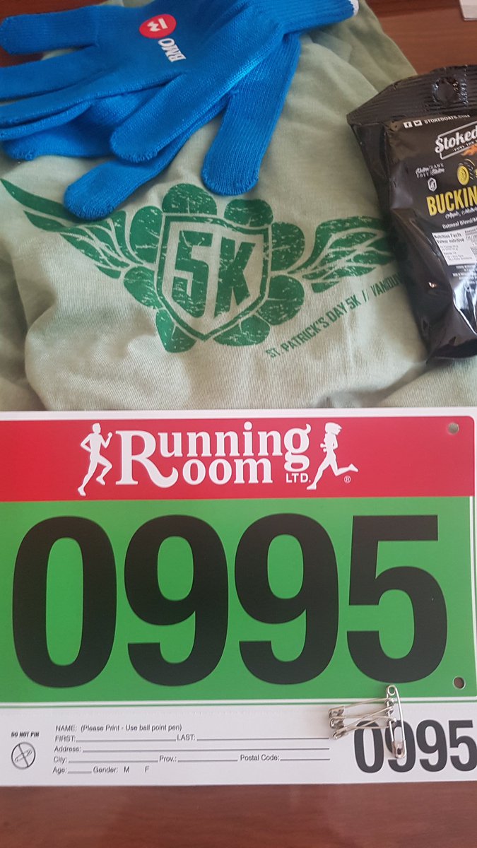 Shane_Mills's tweet photo. Ready for tomorrow's @stpatricks5k - I think. #yvrrun #runaddict #run4fun #run2eat #run4fun #runningweather #runforlife #canadianrunning #canadianrunner #runhappy https://t.co/cIhNCMSKzD