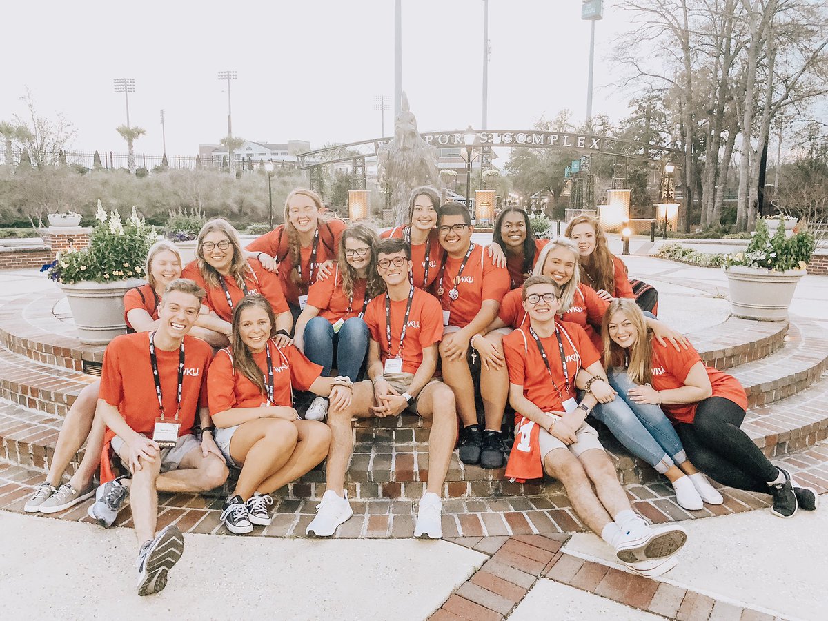 TOPGuideSierra's tweet image. we are having SROW much fun in myrtle beach!!! #SROW2019 #orientationleaders #TOPguides