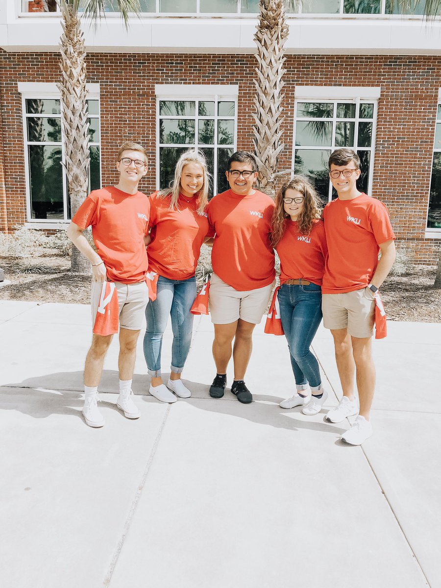 TOPGuideSierra's tweet image. we are having SROW much fun in myrtle beach!!! #SROW2019 #orientationleaders #TOPguides
