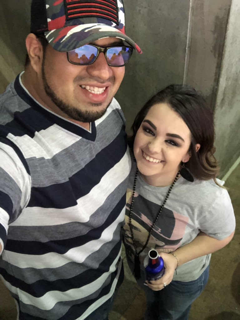 Joe711Jo's tweet photo. #RodeoHouston https://t.co/Q8hIiL0wI3