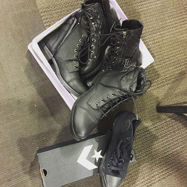 TrishaMink's tweet photo. If you know me, you know this means I had the best day at the shoe store. Ever. I think I’m stocked on black boots now! 😊🖤 #bootsfordays #blackboots #matcheswitheverything #citygirl #brooklyn #nyc #citylife #converse #blackedout https://t.co/u6aqsyTns9 https://t.co/MtpVgSEFqg