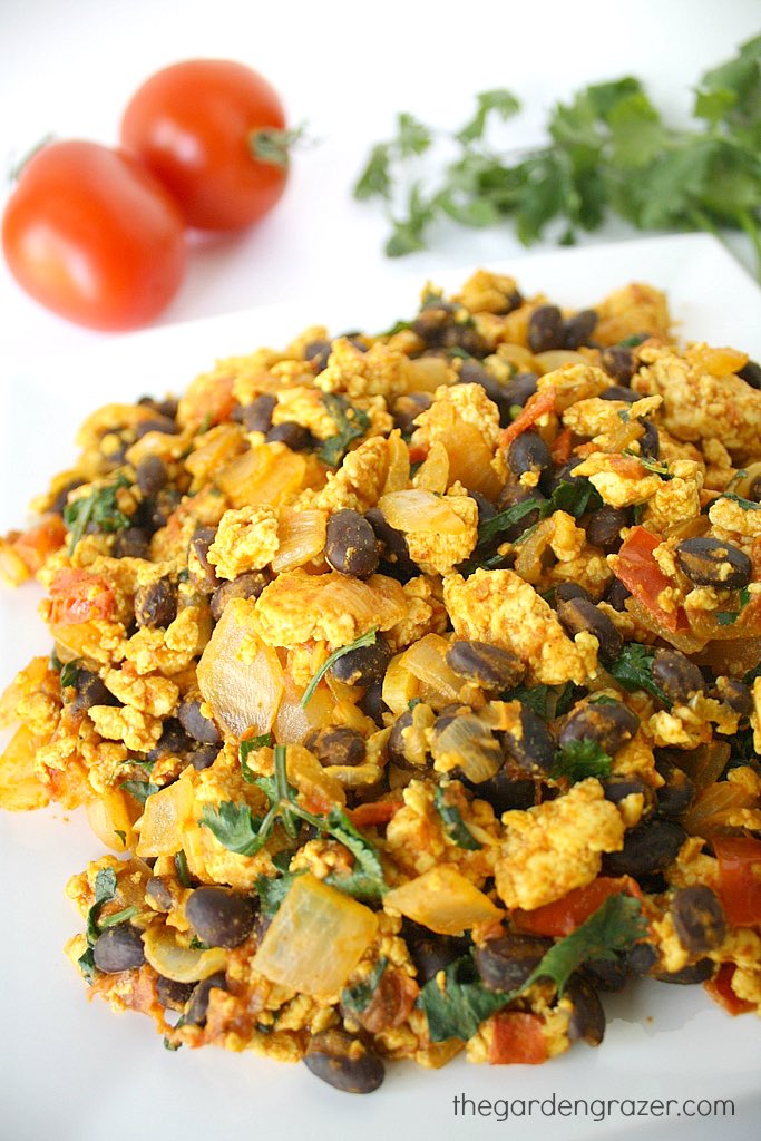 craftyvegangirl's tweet photo. ”The black beans and tofu combine for a major protein boost, plus a fresh burst of cilantro to brighten it up. It’s great served with avocado and salsa.”

Southwestern Tofu Scramble
#vegan #BeansNotBeef #WhatVegansEat #RecipeOfTheDay #recipes 
https://t.co/K6a0L5hhkn https://t.co/v6EvQnJJaq