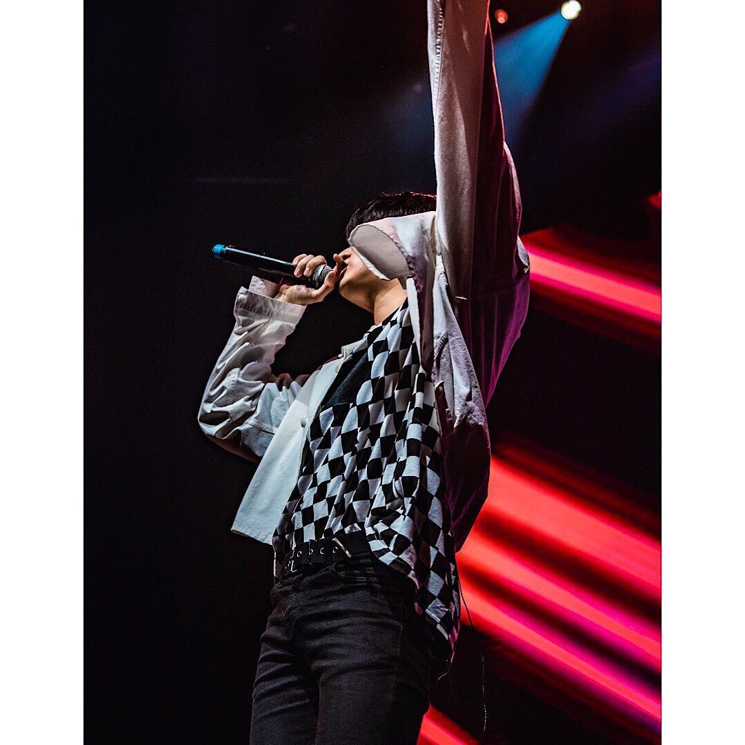 ikon_photogrphs's tweet photo. [190313] SXSW Festival 
_
PHOTO | 아이콘
COPYRIGHT | projectony님

@YG_iKONIC #SXSW2019 https://t.co/rNrwHF2ohI