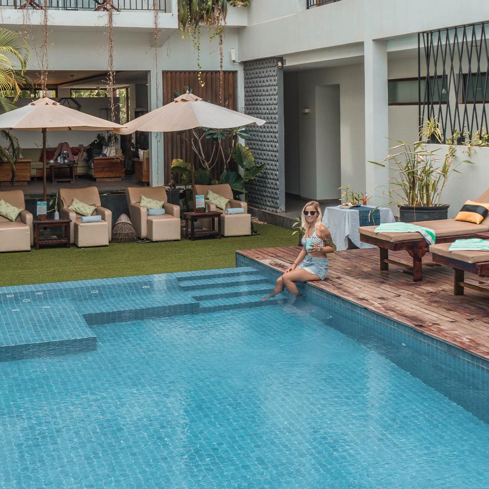 Popular_residen's tweet photo. Refresh your feel, Stay away from busy district and enjoy your privacy vacation at Popular Residence, located in a quiet place, 5 minutes drive from Siem Reap City Center.
More about us: https://t.co/hzAIlrXUpp
#popularresidence #hotel #siemreap #cambodia https://t.co/ic5JVFt4Xk