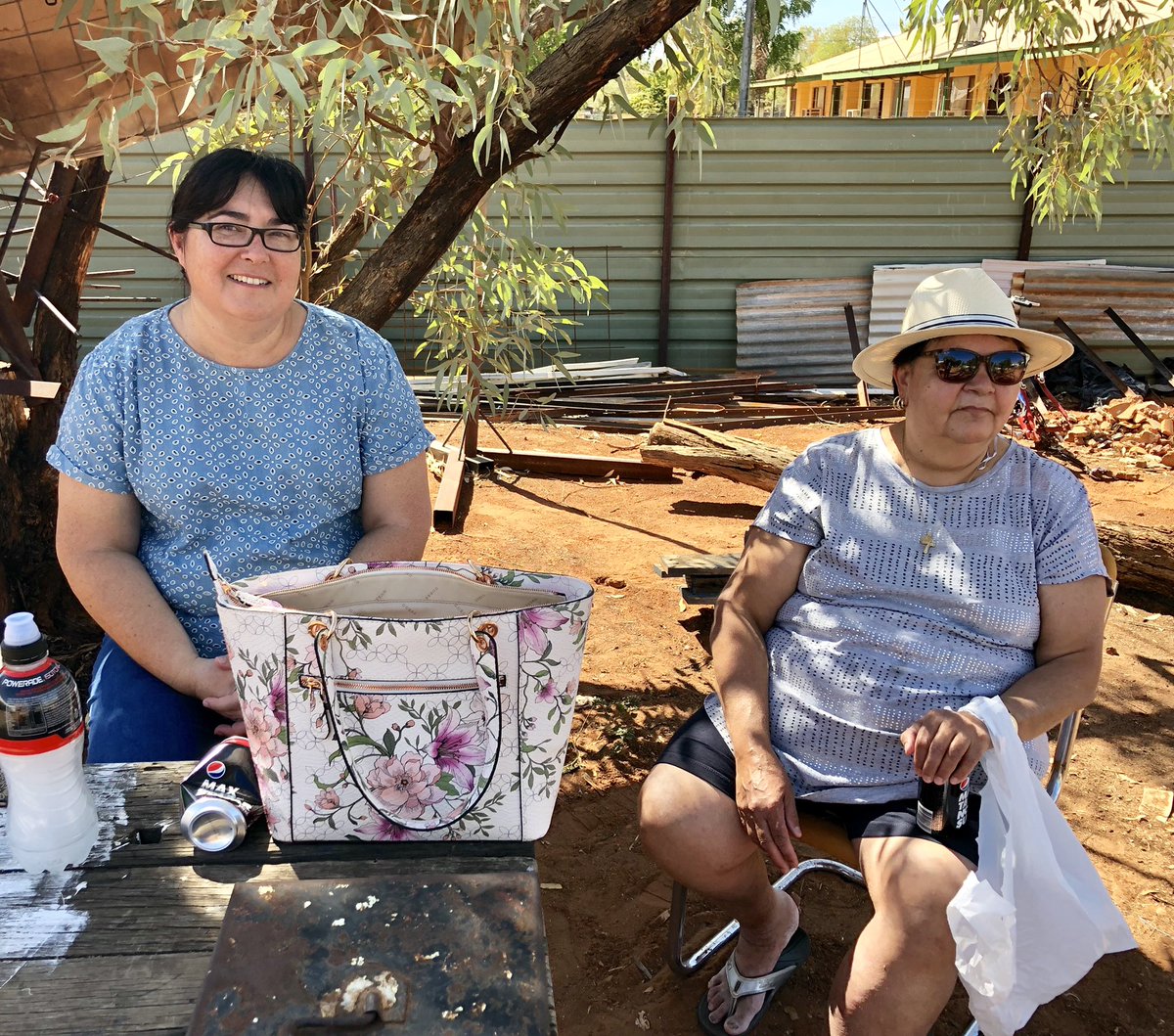 SteveEdgoMLA's tweet photo. #JohnFitz and #AmandaClarke from Australian #RedCross are doing a fantastic job providing CDP activities for women and men to participate in, including arts & craft, growing and maintaining the vegetable garden, repairs and maintenance on bicycles, and recycling used furniture. https://t.co/K9UeANRMZj