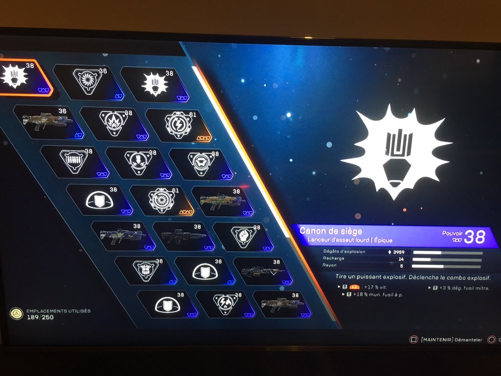 AClezardin's tweet photo. @anthemgame That’s my loot after 2h+ of playing GM3 . This game is great but without the feeling of approaching the end gear that���s soooooo frustrating . We want to play the gm3 but we want it to be worse it !! Just UNLEASH the loot . 1 legendary minimum at the end of contract GM3 . https://t.co/SbdaVLIsnb