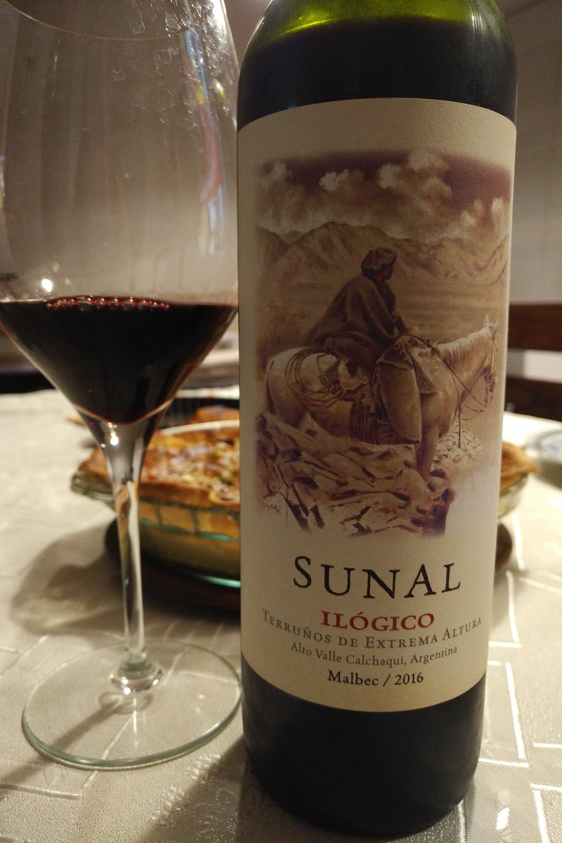 Un descorche de extrema altura para brindar por <a href="/VinotecaMRWines/">Musu</a> Salú y lo mejor para el nuevo año 🍷🎂👏