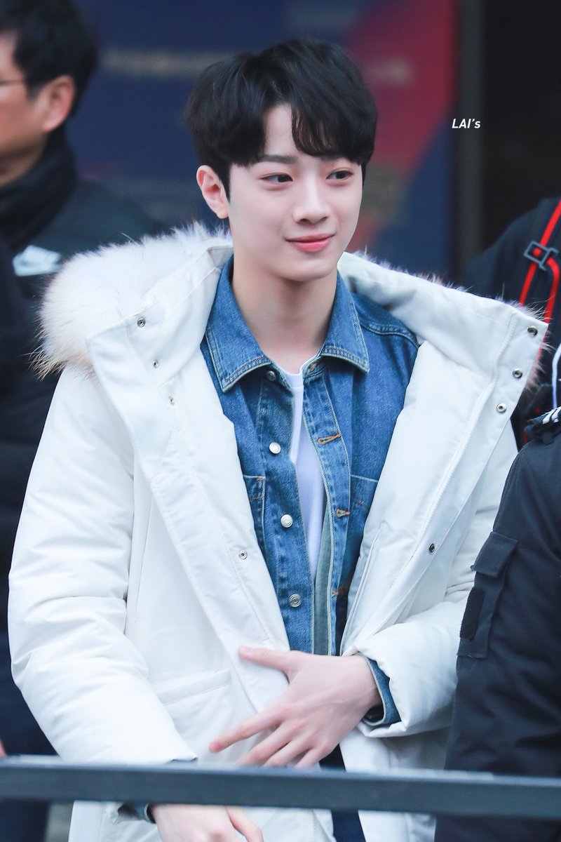 LAIS_0923's tweet photo. 190114 Happy Camp HQ

https://t.co/sfrhxaYg6V
https://t.co/z4HEnHifRX
https://t.co/dOPvQbF35F
https://t.co/2XTIPhgdBp

#赖冠霖 #라이관린 #LaiKuanLin https://t.co/VsQA7nu74l