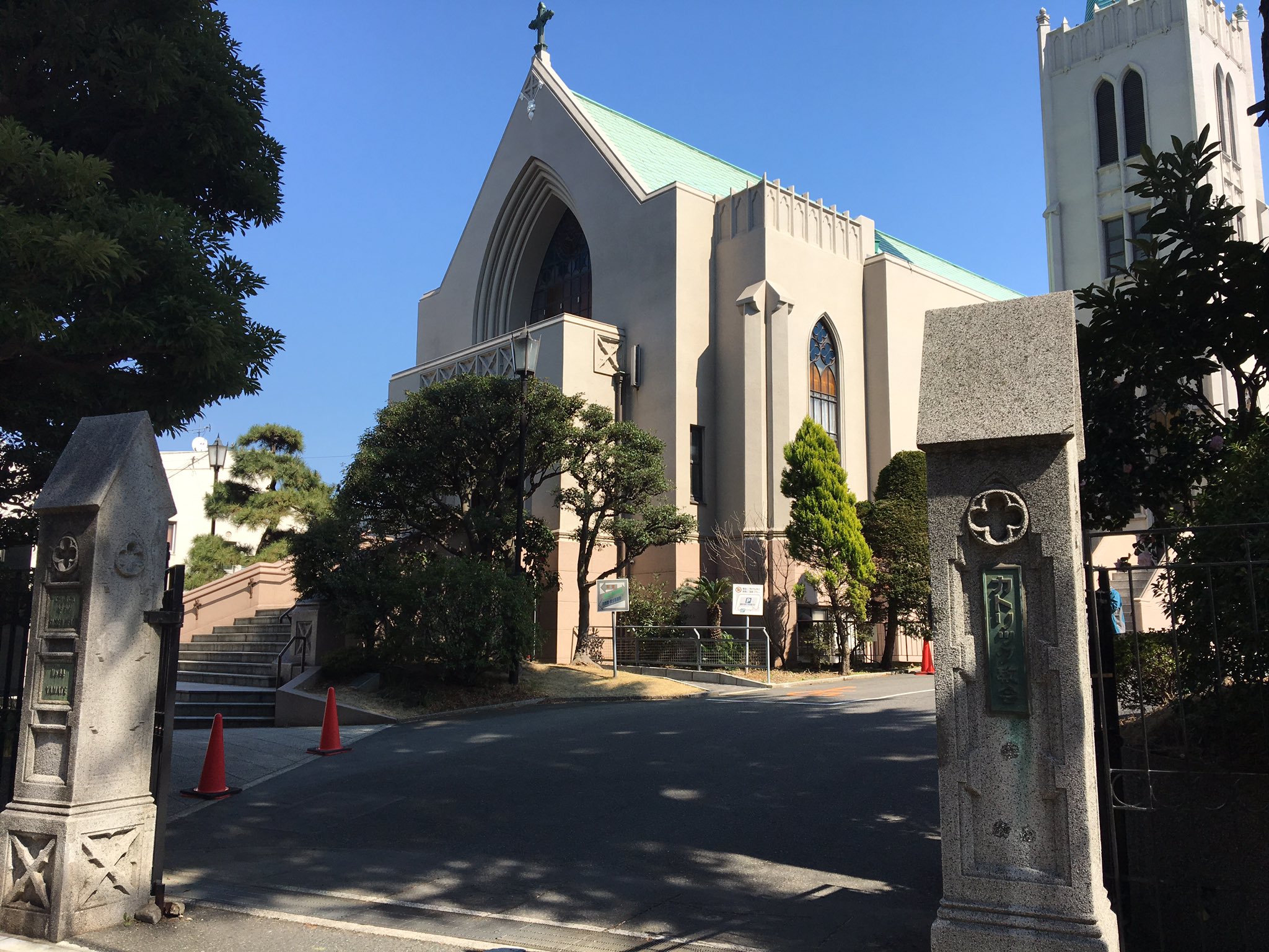 ふーすけ まほよの合田教会 外観 の聖地であるカトリック山手教会に行ってきました 街並みが綺麗で 歩いていて楽しかったです 詠梨神父には会えませんでした 魔法使いの夜 まほよ T Co Oh8c3ylci6 Twitter