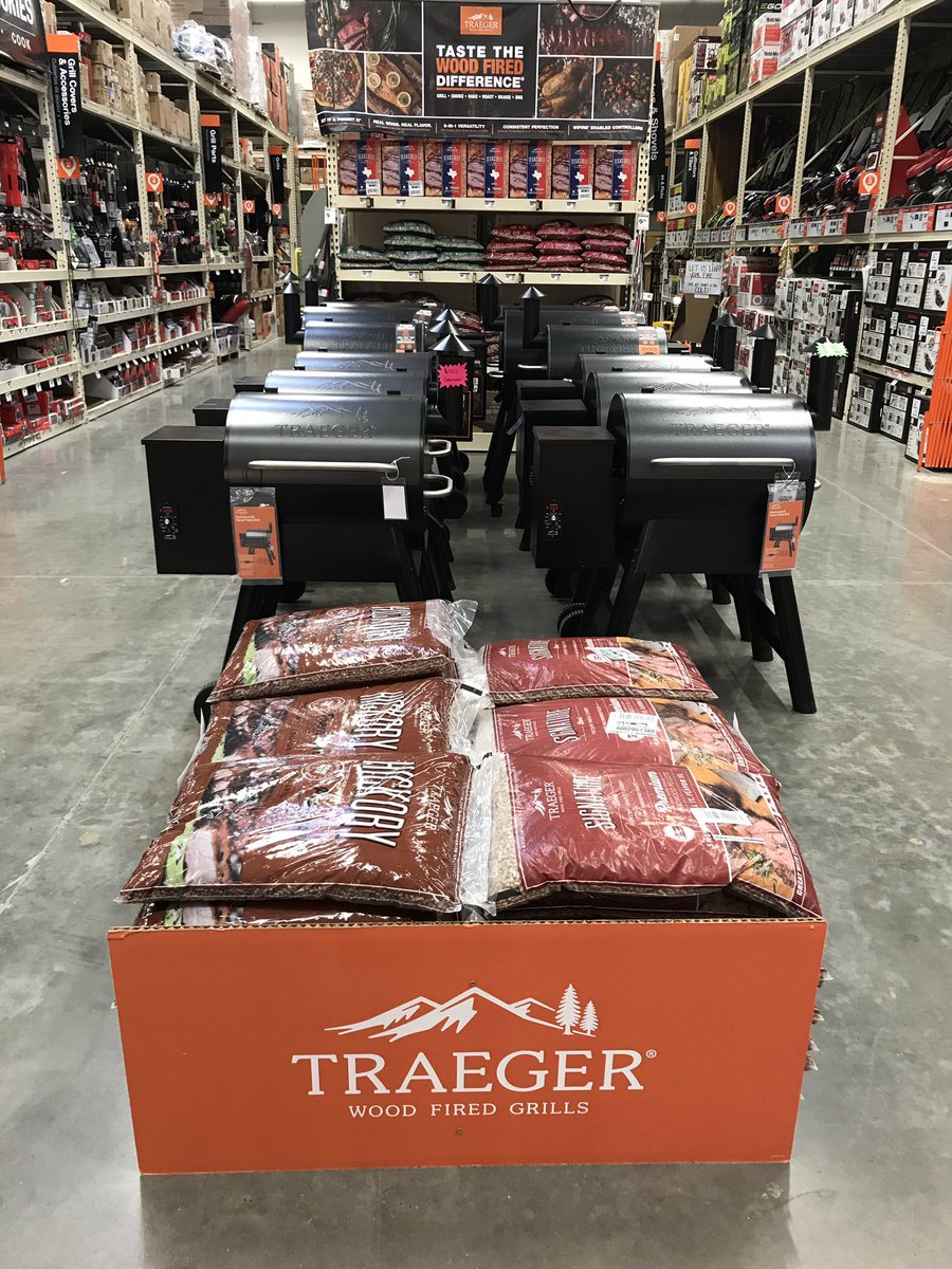 Lincoln Home Depot is ready to grill!
#Lincolnpride #Pacnorthproud #D172Driven