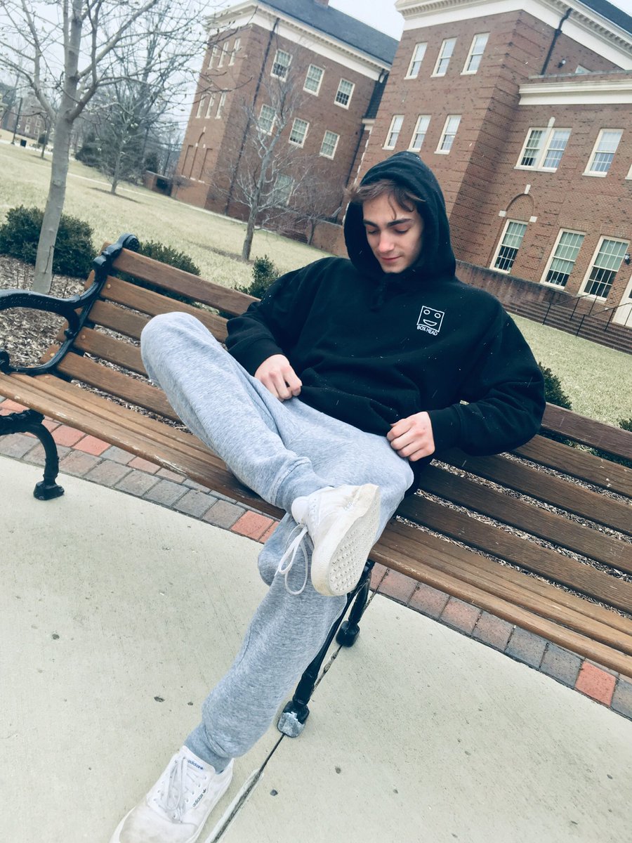 BoxHeadApparel's tweet photo. @BenKruk lookin clean 🧼 https://t.co/enOLLlkviL