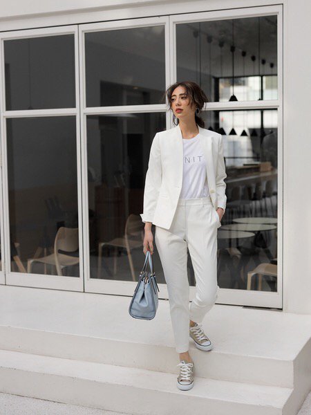 ほぼ新品＊大草直子さん着 PLST リネンブレンドスティックパンツO83 白 PLST - ほぼ新品＊大草直子さん着 PLST リネンブレンドスティック