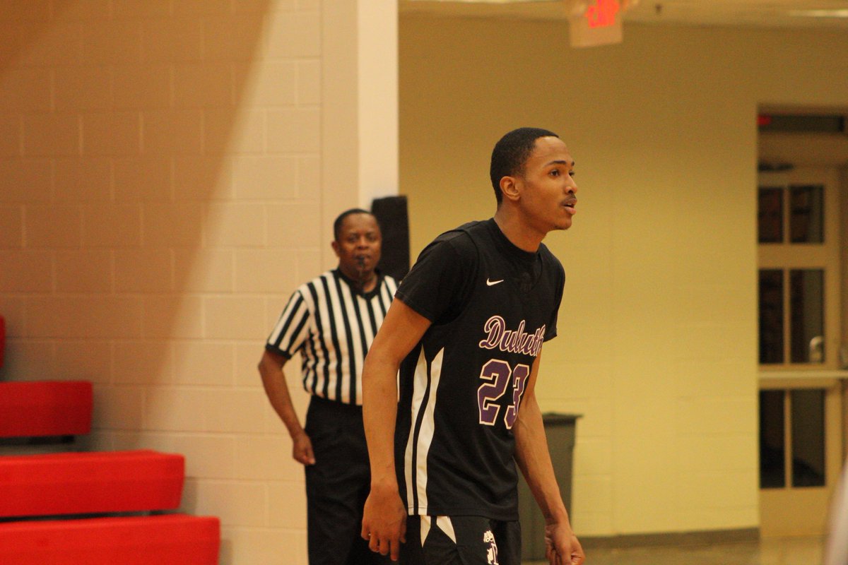 AP_BBall's tweet photo. #NorthGaAllStarGame
Top 24 Junior Classic
‘20 Trent Gordon of @DuluthHighHoops is an electrifying player. Has a high motor and very aggressive @CoachCabralHuff
@ngaclassic @northgareport
#RepTheClassic https://t.co/WV8iEcYyVT