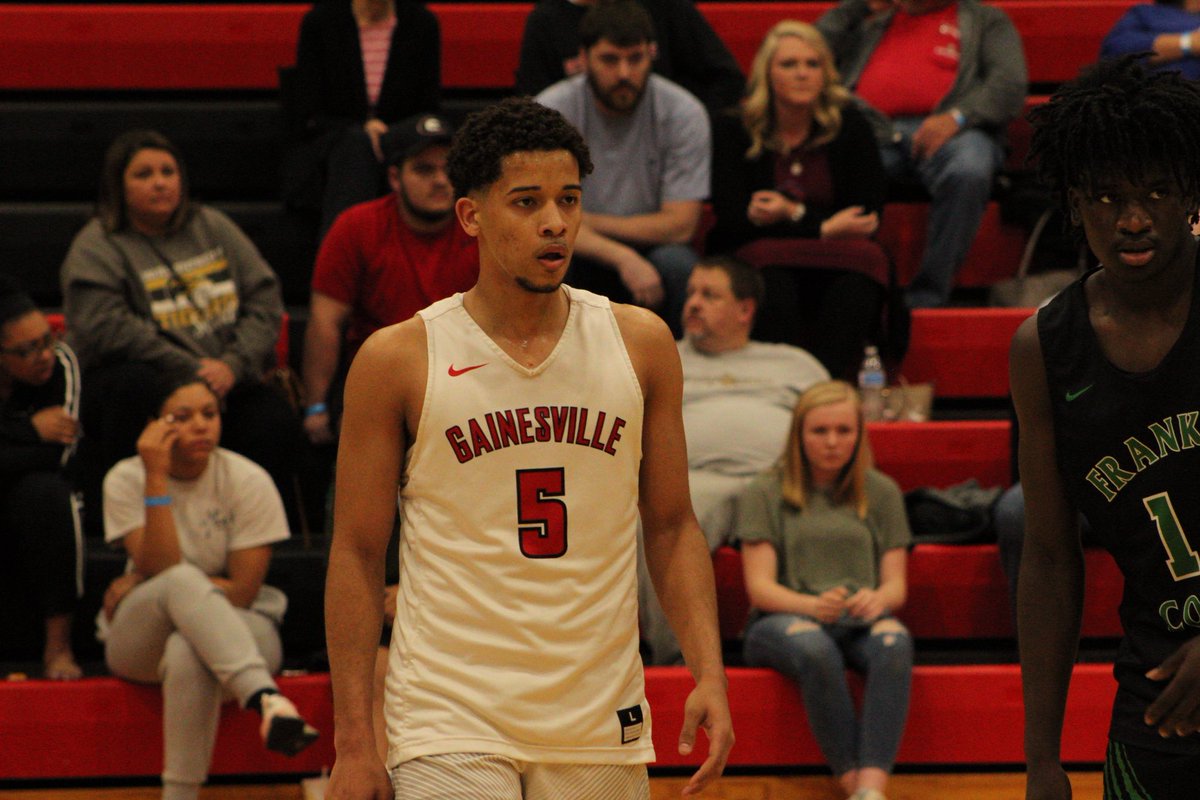 AP_BBall's tweet photo. #NorthGaAllStarGame
Top 24 Junior Classic
@GVille_Hoops ‘20 PG Rafael Rubel @dominicanraffy is a crafty guard who can create of the dribble and has various finishes around the rim
@northgareport @ngaclassic
#RepTheClassic https://t.co/R4mpiuLWv3
