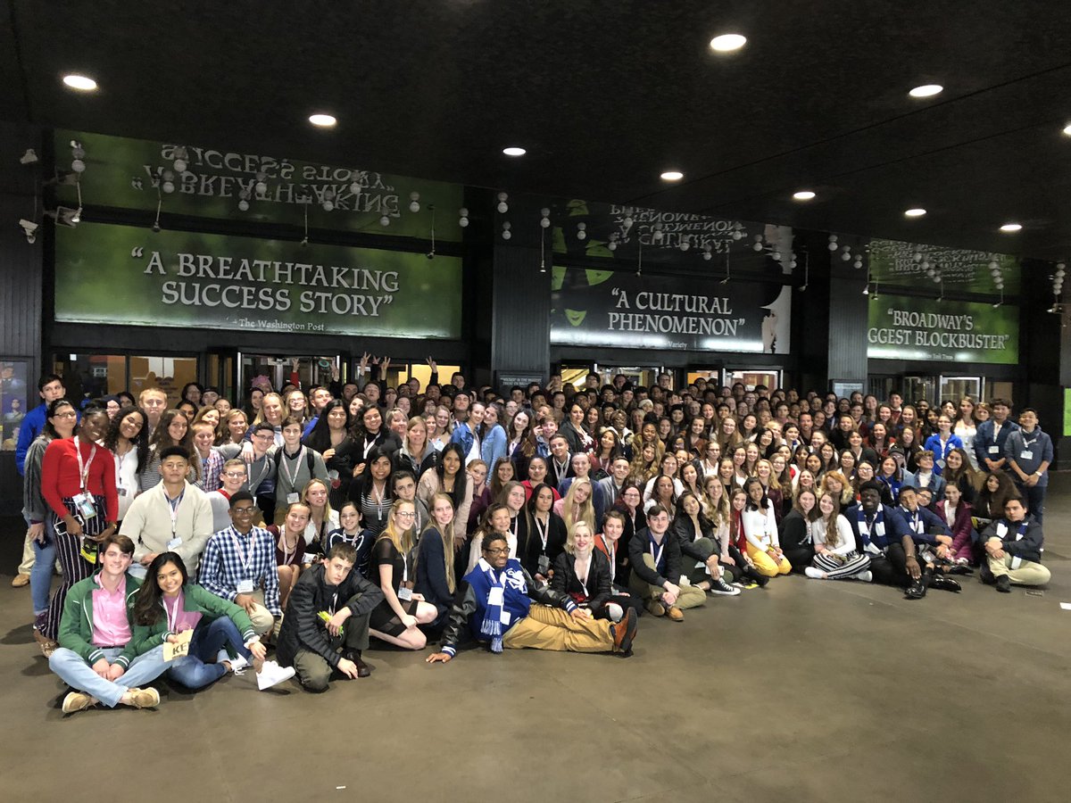 srhsband's tweet photo. @wicked_musical was AMAZING!!! Wow!!! 👏🏻👏🏻👏🏻 #sebnyc19 #nycstpatricksdayparade #striveforthehighest https://t.co/mKRzzP5cEB