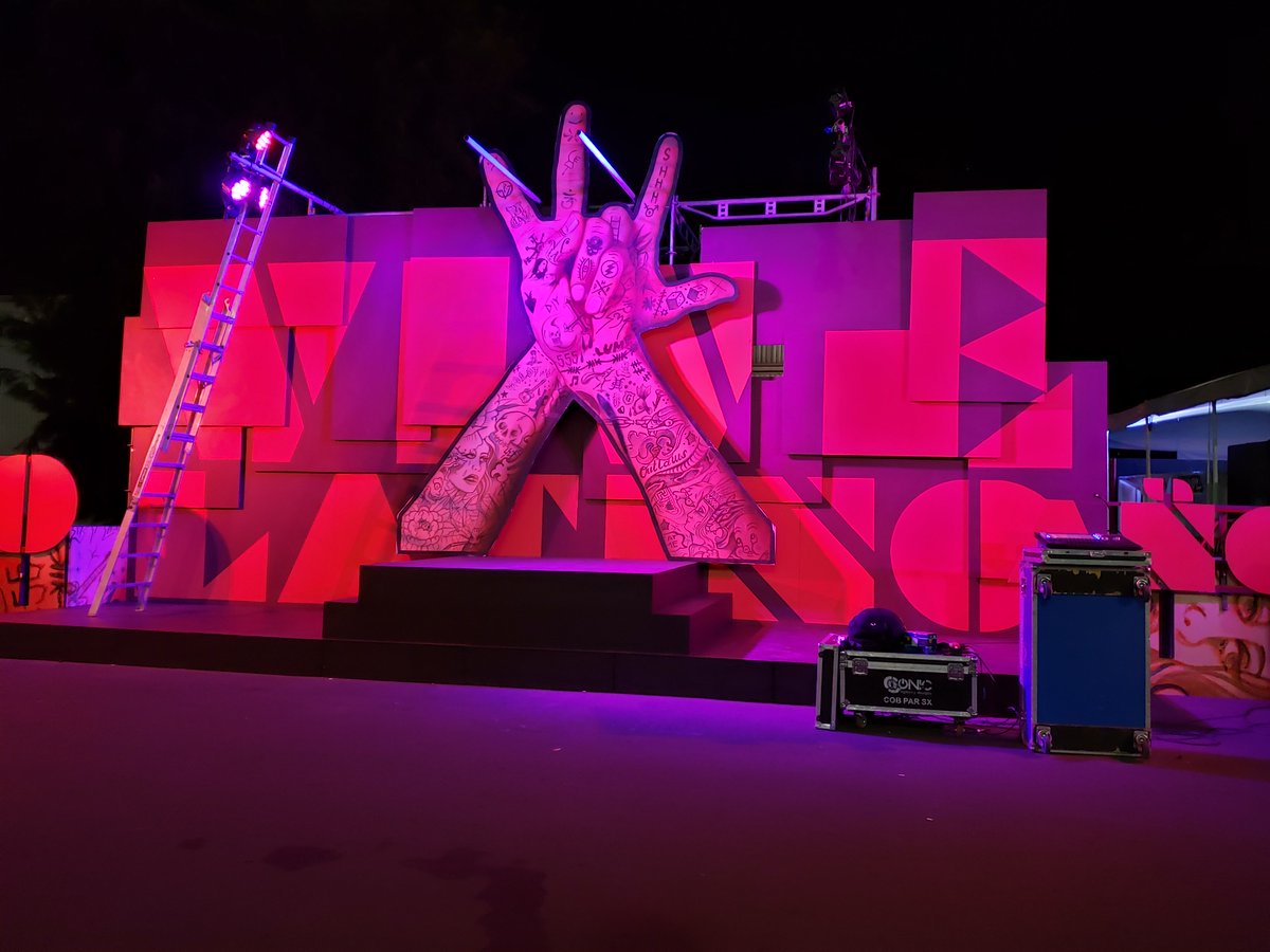 Ajustando los últimos detalles previo al <a href="/vivelatino/">Vive Latino</a>