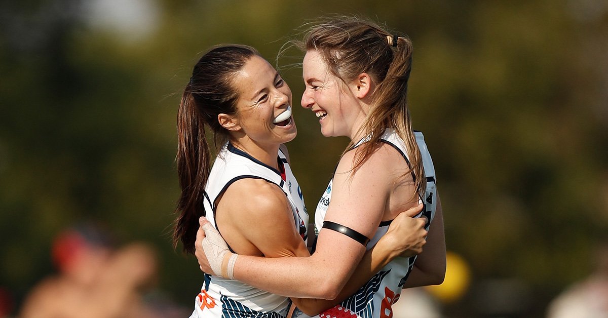 CrowsAFLW's tweet photo. Our defensive pressure and class in attack are highlighted in this week's match report 🌟👉 https://t.co/m1PJDFzs2B  #weflyasone #crowsaflw https://t.co/CpP6rbtJtZ