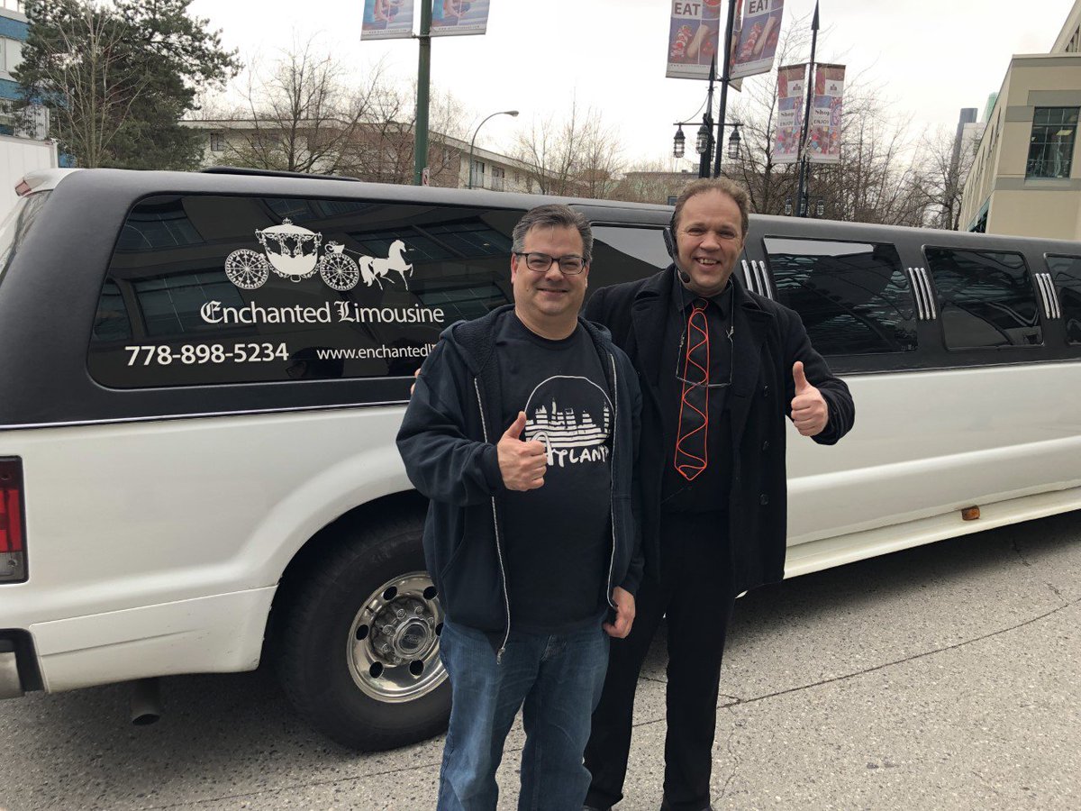 EnchantedLimo7's tweet image. Can you guess who this Canadian celebrity is who rode in our SUV limousine yesterday? Yes! It's Randy from the Trailer Park Boys!