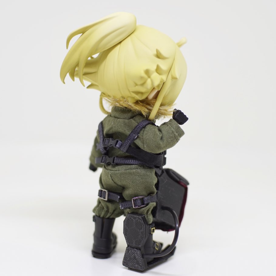 幼女戦記より、ターニャ・デグレチャフ中佐のジャンプスーツ&装備一色