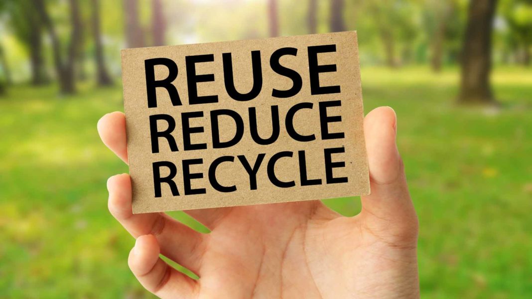 3 rs reduce recycle reuse. Reduce. Reduce reuse recycle картинки. Recycling reuse reduce. Концепция reuse reduce recycle.