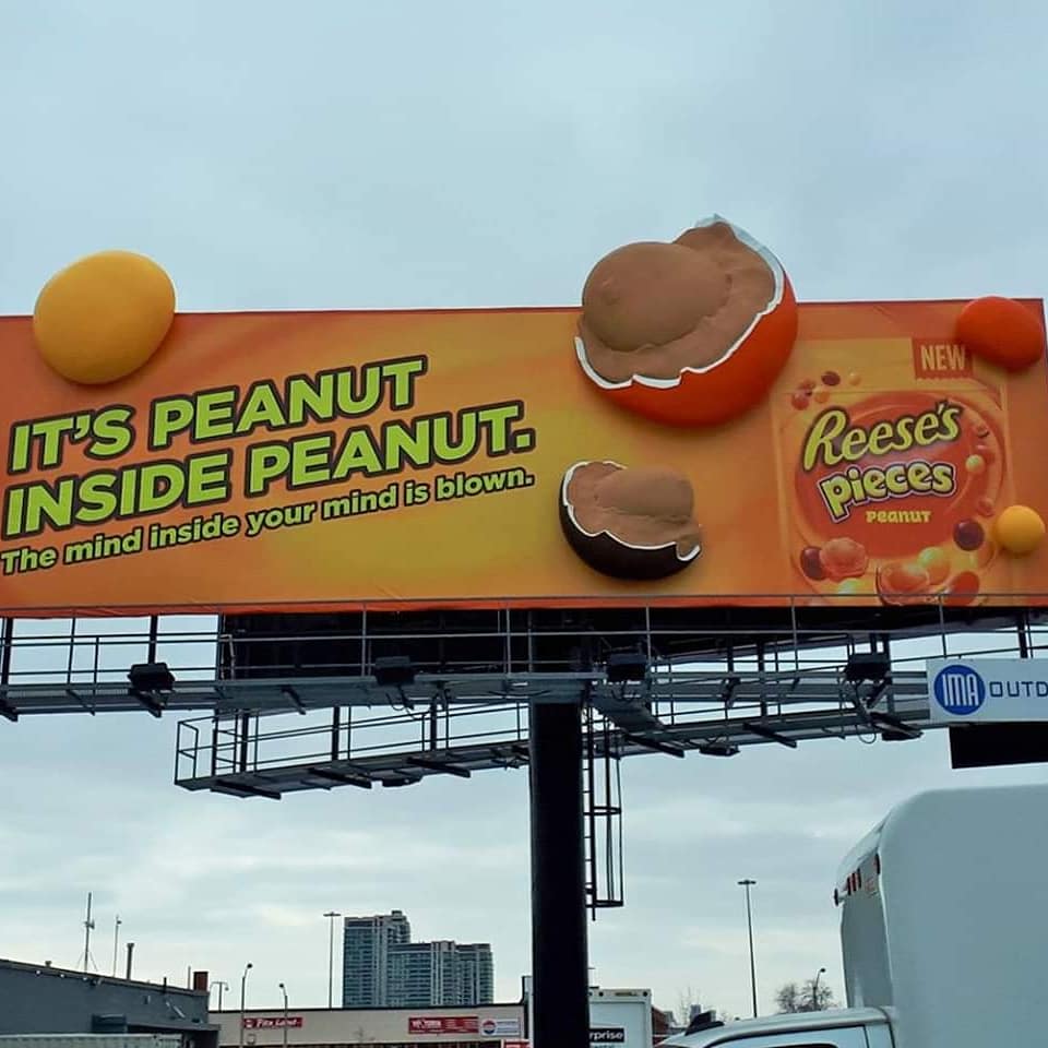 AllhailSavage's tweet photo. #thisisprint #canadianprinting #3Dprinting #printmarketing #MarketingDigital #Marketing
#studionorth
#filmtoronto #hollywoodnorth #eagleeyeproductions #spyfilms #skinandbonesfilms 

3D printing at its best.... full vinyl Advertisement with 3D reese's
Imagination, bring it...! https://t.co/04piia5c0H