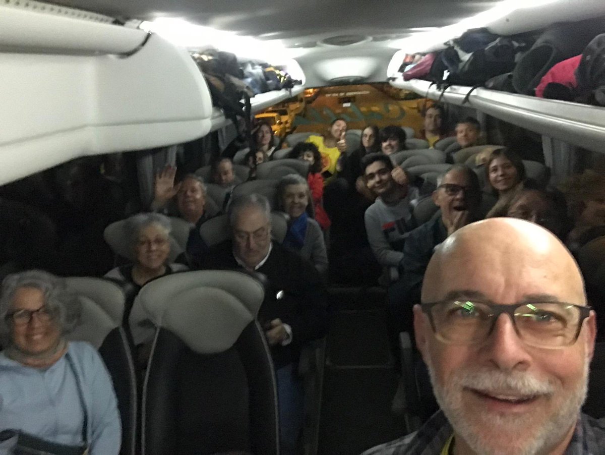 AMI__cat's tweet photo. Els alcaldes i alcaldesses catalans ja són de camí a #Madrid on avui també faran sentir la seva veu a la manifestació #autodeterminacionoésdelicte  
Som-hi! #alcaldes16M #alcaldesses16M 🎗 https://t.co/fyh4S7aVcB