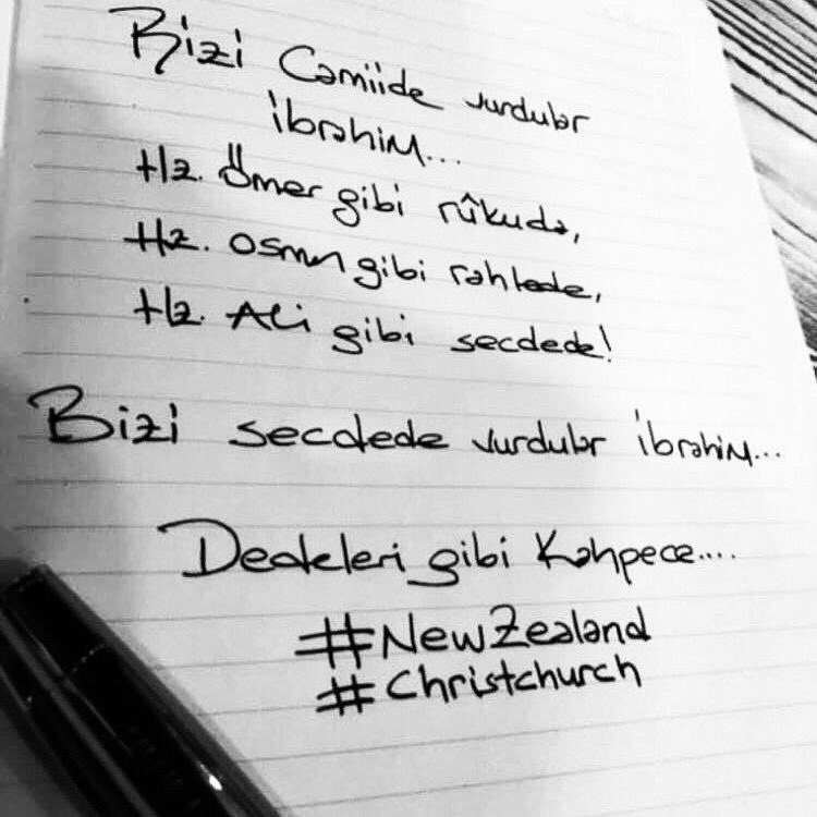 muhammedgokceee's tweet photo. Bir ibadethaneye saldırılıp, içeride ibadet eden insanların öldürülmesi ve onun üzerinden bir din yada ülkeye mesaj verilmesi. Orada kurşun bir kesime değil bütün insanlığa sıkıldı, Dünya bunu anlamamak için direniyor ve kendi sonunu hazırlıyor. #NewZealandMosqueAttacks https://t.co/oBEwCK8Myj