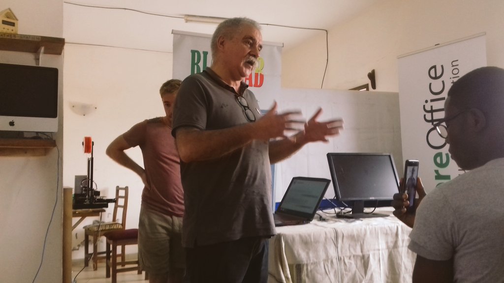 isocbenin's tweet photo. #Dataforces3 - Données Ouvertes, Engagement citoyen, Participation de jeunesse, Recherche Scientifique et Partage de connaissance.
Discussions autour des ces thématiques clées de la vie d'internet au Bénin à @BLOLAB_BENIN pour la troisième ed. de #DataForces. #wasexo #Team229 https://t.co/bIv4MuqDl6