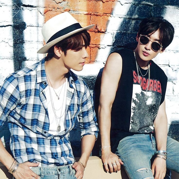 EVERLASTINGFAM3's tweet photo. #SoompiAwards 
#TwitterBestFandom 
#TeamSuperJunior 
@soompi 
@SJofficial https://t.co/fE7EjgDkpf