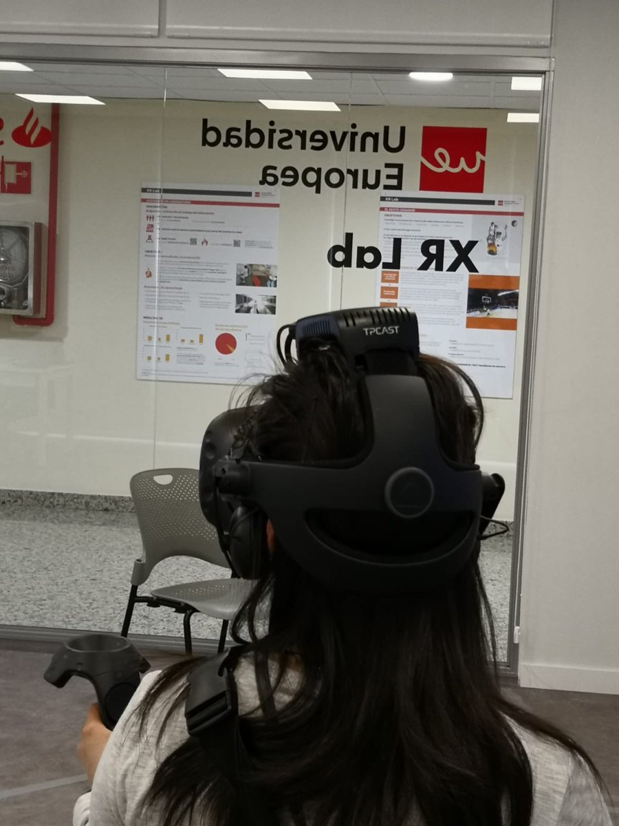 UEprensa's tweet photo. ⁦@UEuropea⁩ con #Technovation #Girlsforachange llenos nuestros XRLabs y talleres de Robótica y Videojuegos https://t.co/pKQSRu5BkQ