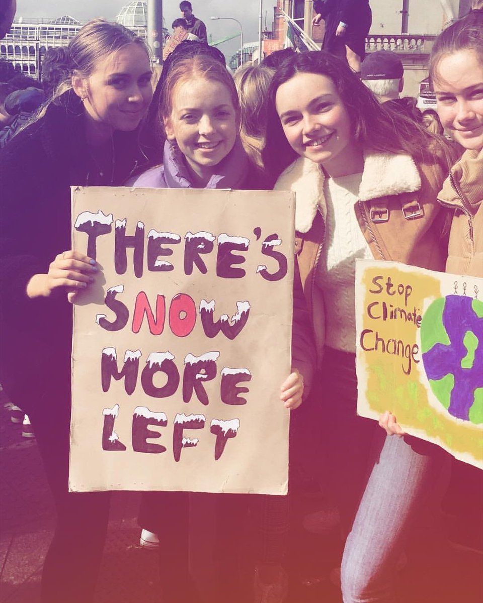 ReStraw's tweet photo. We had a great time supporting the climate action movement yesturday! It's fantastic to see young people putting in the effort. We hope they put in that same effort in their every-day lives by using a reusable straw😀 Buy yours today !! https://t.co/y23aU72dlJ