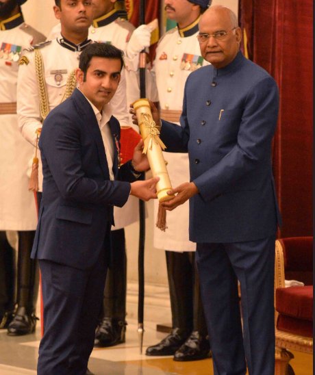 #GautamGambhir
This moment always have a special
place in our heart❤️❤️❤️