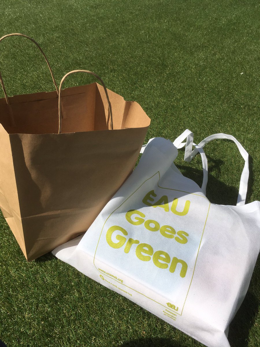 grega_gre's tweet photo. EAU goes green! 👍 #EAU19 https://t.co/maUlf9TyF1