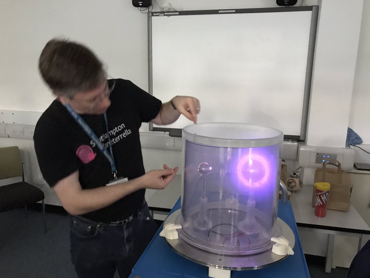 Planeterrella tweet media