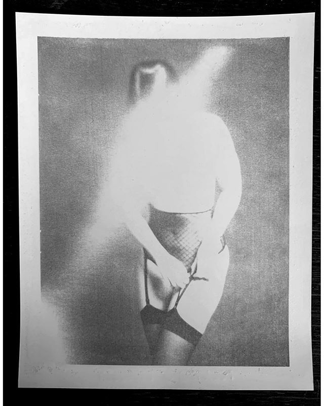 marcvonmartial's tweet image. with @alicemisswunderland on 30 years expired #polaroid667 film. shot on Graflex Speed Graphic #aeroektar #speedgraphic #analog #analogfeatures #analogphotography #filmforever #filmshooters #filmcommunity #filmisnotdead #filmisnotdeaditjustsmellsfunny #b… ift.tt/2CnIb8a