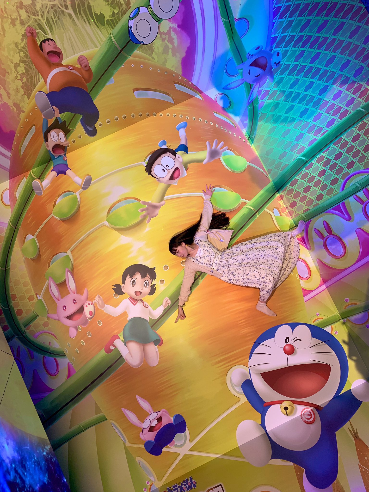 りりあ りりあにゃん Pa Twitter 1枚出し忘れたので再ツイート ドラえもんのトリックアート 長崎ハウステンボス ドラえもんのび太の月面探査記